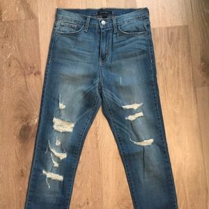 NWOT Flying Monkey Ripped Jeans. Size 28.